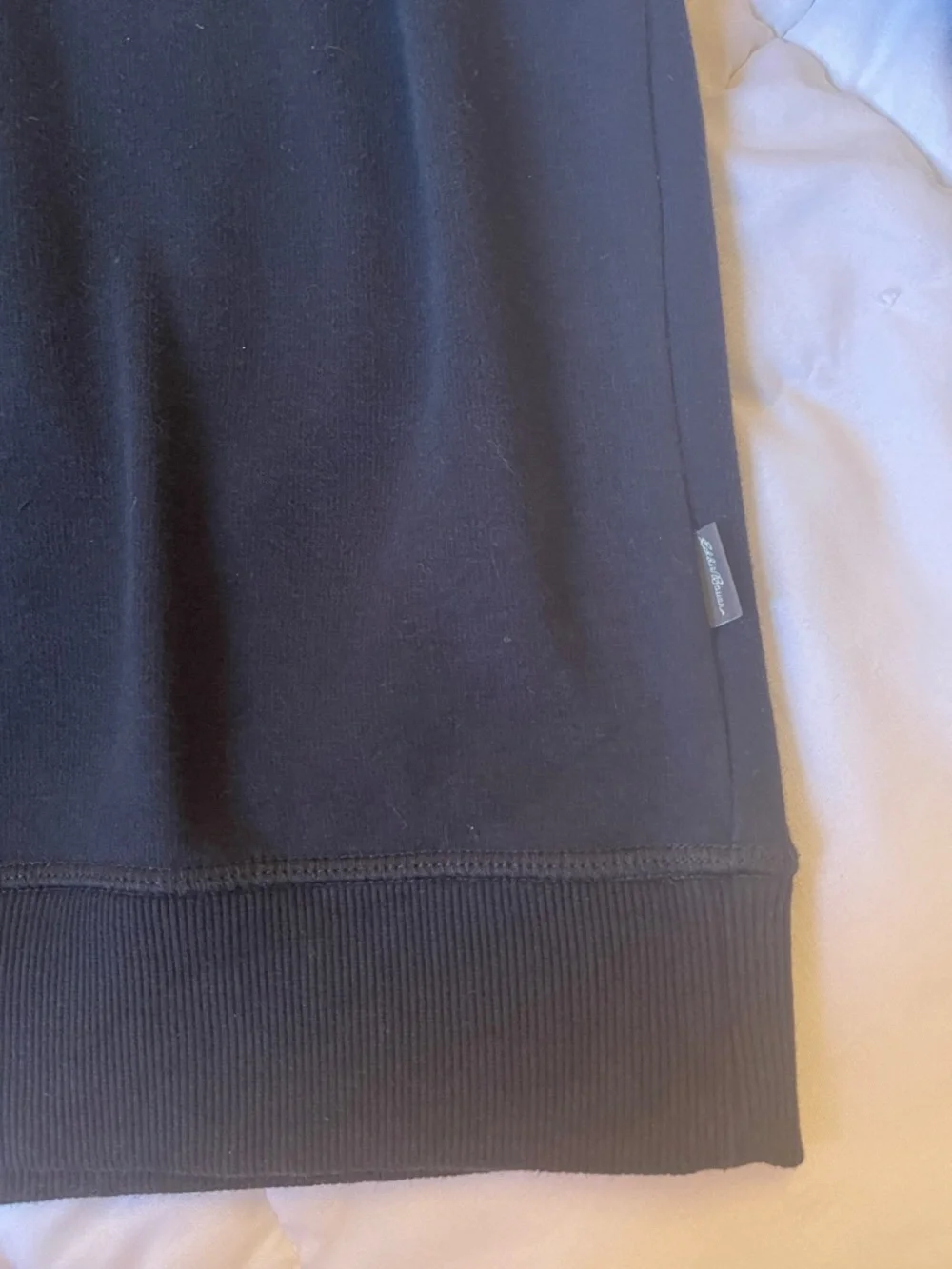 Eddie Bauer Black Crewneck Sweatshirt - Classic Pullover - Picture 3 of 5
